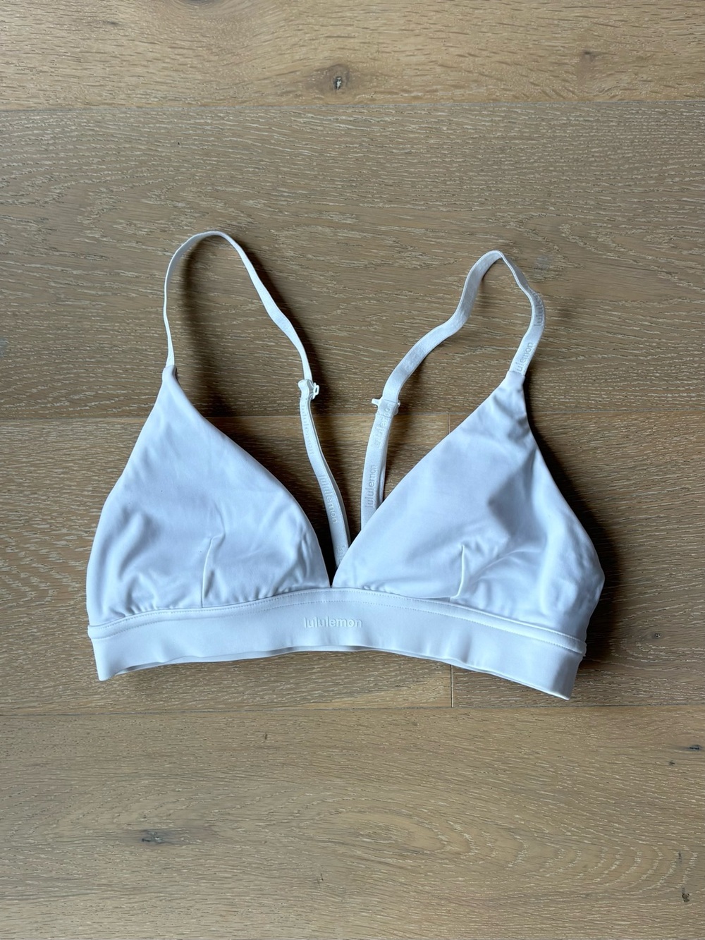 Lululemon License to Train Triangle Bra in White